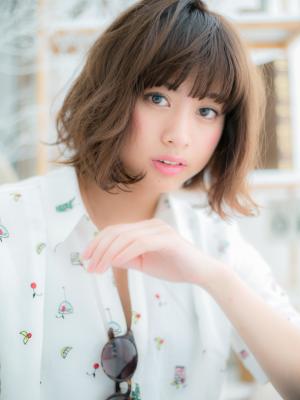 色っぽ大人かわいい 小顔スイングカールミディ