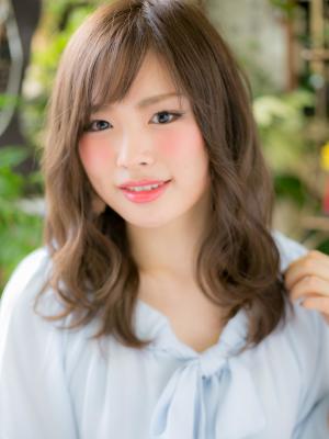 斜めバングでふんわりリラクシー♪
