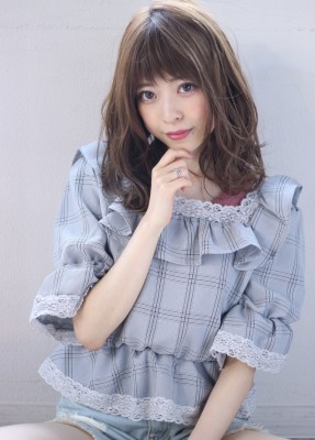 ゆるふわ小顔柔らかウェーブセミミディ