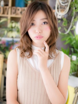 くせ毛風カール…アシンメトリー大人顔セミディ