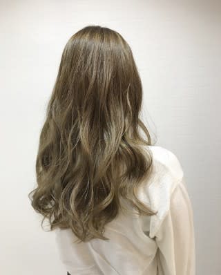 【prize池袋西口】YUKO ハイライトハニーベージュ