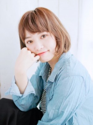 無造作ボブスタイル