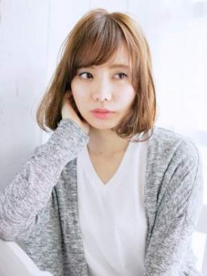 可愛い動きがあるボブスタイル
