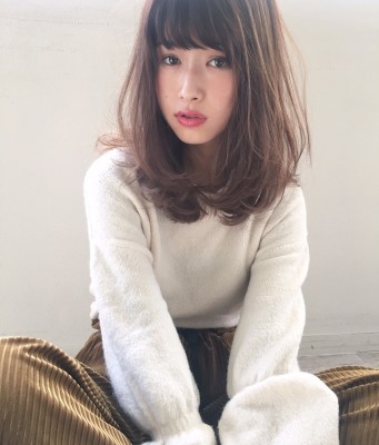 オトナとろみアッシュグレージュワンカールミディ