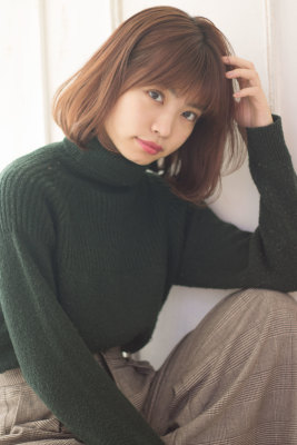 小顔バング　ナチュラル内巻きボブ