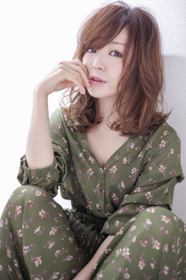 【重山祐亮】大人フェミニングレージュセミロング♪