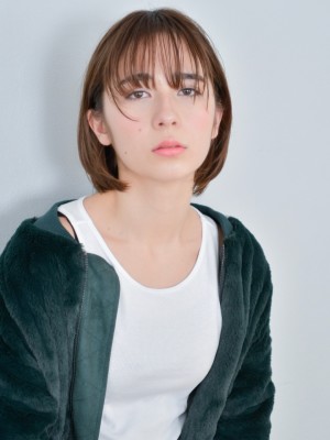 クールで可愛いシースルーボブ