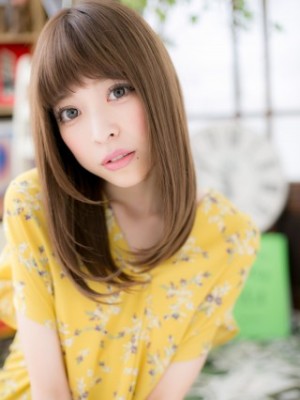 お人形さんみたい♪小顔シルキーストレート