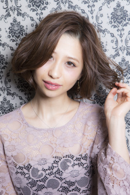 サイドパートボブ サイドパートボブのイメージ画像