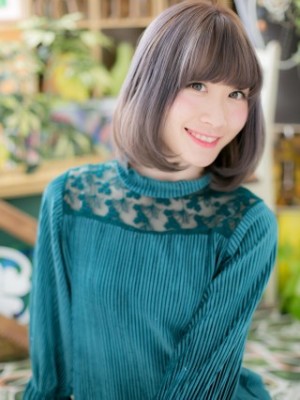 前下がりボブ♪格上げカラーで小顔見せ