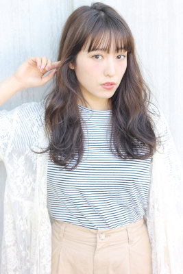 ほつれパーマで毛束感カール ラベンダーアッシュ