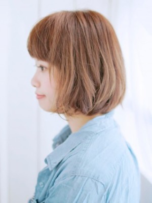 無造作ボブスタイル