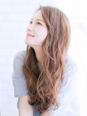 大人のカジュアルロングスタイル