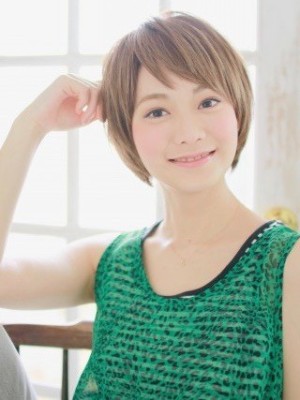 ナチュラルショートヘアー