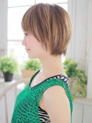 ナチュラルショートヘアー
