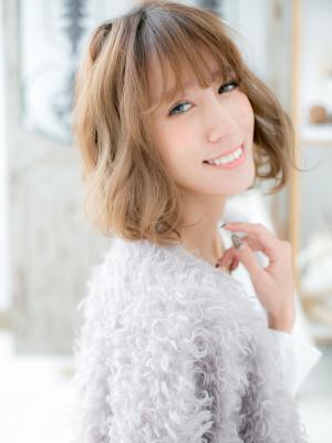 アシンメトリー＊くせ毛風抜け感小顔ボブ