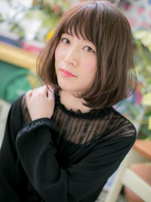 ナチュラル仕上げ＊前下がりボブ
