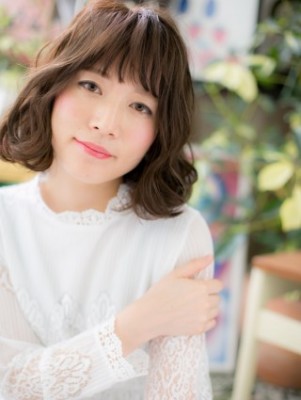 Aライン★くせ毛風やわふわミディ