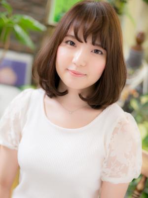 ナチュラルストレート＊前下がりボブ