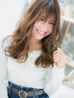 甘すぎない、外国人風大人シースルーウェーブ