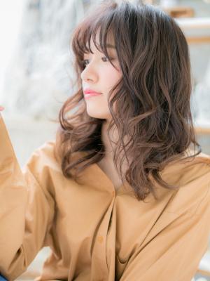 斜めバングｘボリュームカールスタイル