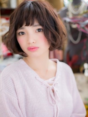 カッコ可愛い♪前下がりの大人ボブ