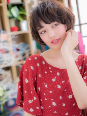 大人かわいい♪小顔レトロカジュアル