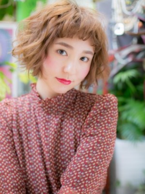 アシンメトリー★小顔・前下がりボブ