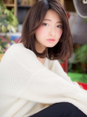 奥行き感”ナチュリラ”小顔ワンカール