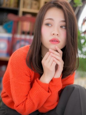美人オーラ…アシンメトリーストレート