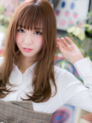 大人かわいいピンクブラウンくせ毛風カールハンサムストレート