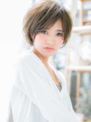 横顔美人…アシンメトリー大人ボブ