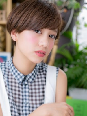 シンプルで大人かわいい★小顔マッシュボブ