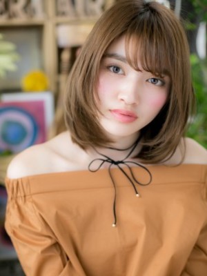 ツヤ感きらり☆前下がりレイヤーストレート