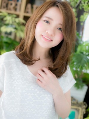 大人かわいい♪ほつれニュアンスミディ
