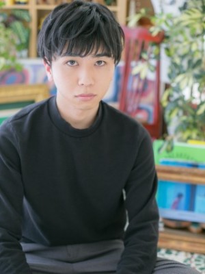 マットな質感◎黒髪マッシュショート