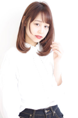 ナチュラルストレート 内巻き小顔カット