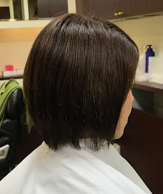 縮毛矯正と色抜けしたカラーリングも綺麗に色調整しました。