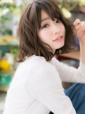 ハッピー☆ガーリー★くせ毛風小顔セミディ