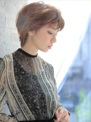 ジェンダーレス大人美シルエットボブ