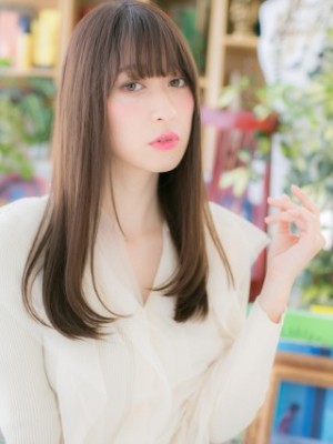 しっとりまとまる◎小顔・黒髪・ストレート