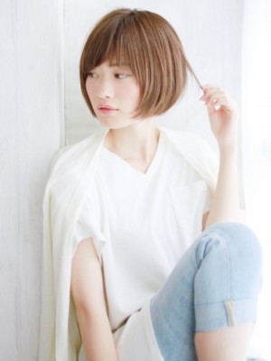 ハイトーンの美シルエットショート