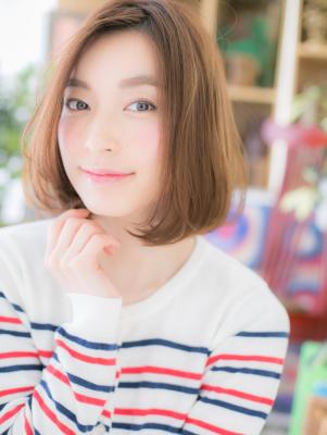 センターパートで小顔・大人ボブ