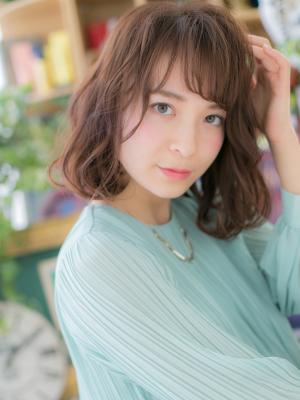  斜めバング♪くせ毛風ラブふわミディ