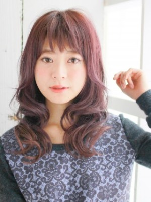 ゆるカールの内巻きパーマスタイル