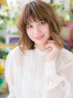 大人ハイライトxセミウェットウェーブ外ハネくびれボブ