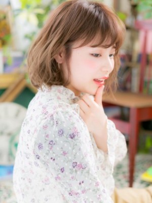 斜めバングｘくせ毛風カール小顔ボブ