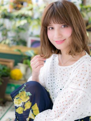 30代40代大人女子のくせ毛風カジュアル小顔エアリーボブ