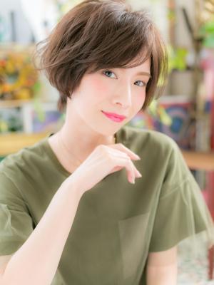 アシンメトリーな無造作エアリーショート