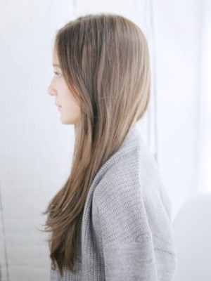 かきあげナチュラルストレートスタイル